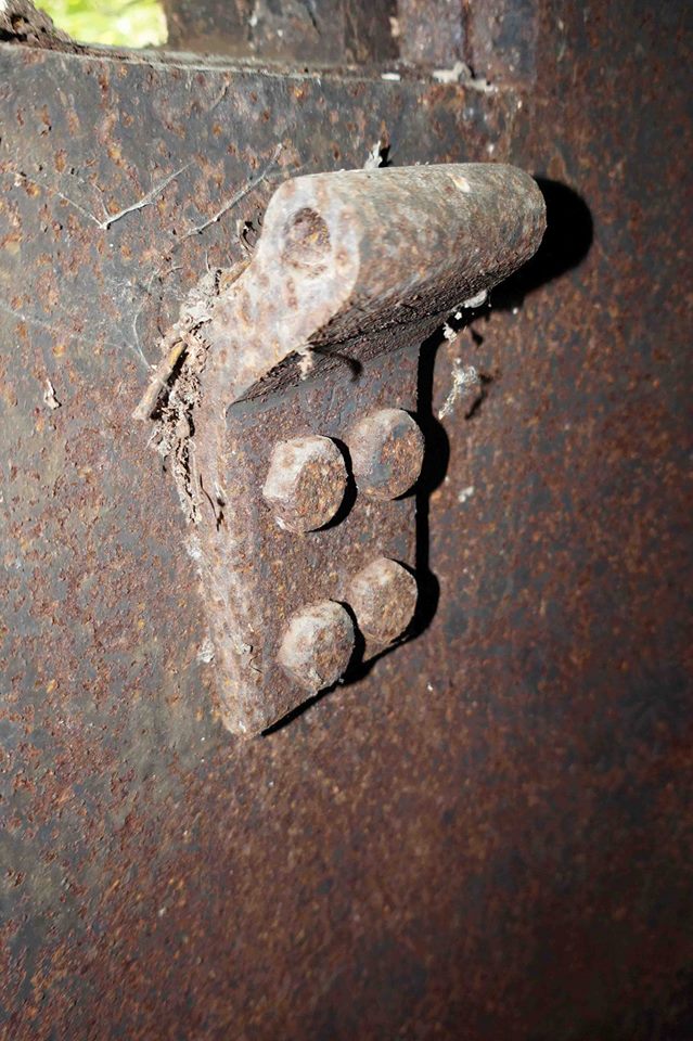 форт № 3. петля для крепления заслонки петля для крепления заслонки